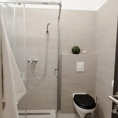 Brand New Stylish Very Apartment