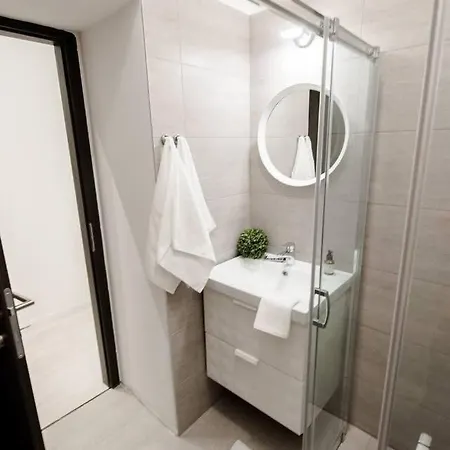 Brand New Stylish Very *