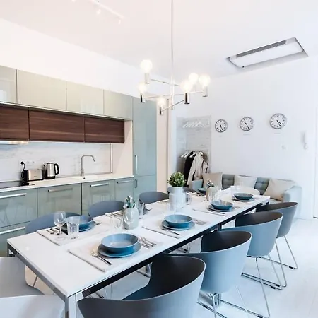 Brand New Stylish Very Apartment