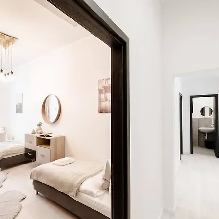 Brand New Stylish Very *