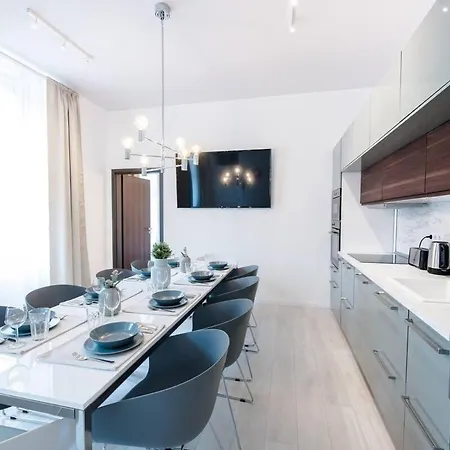 Brand New Stylish Very Budapest