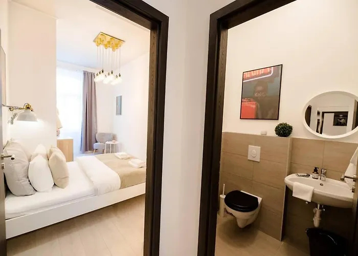 Brand New Stylish Very *