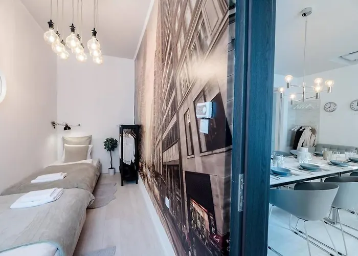 Brand New Stylish Very *